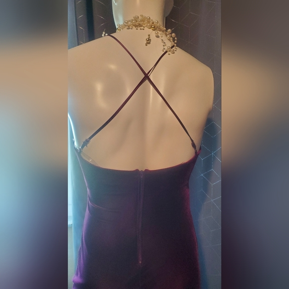 Women's  size Medium dress perfect  for any occasion new without  tags - Picture 2 of 2